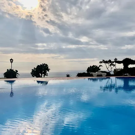 A View 2 Sea * Parghelia
