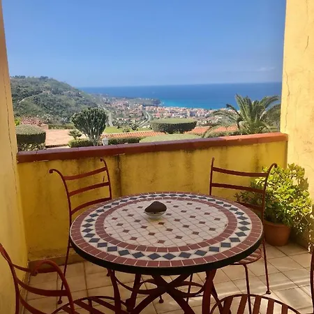 A View 2 Sea