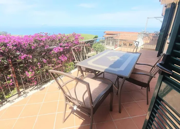 A View 2 Sea * Parghelia